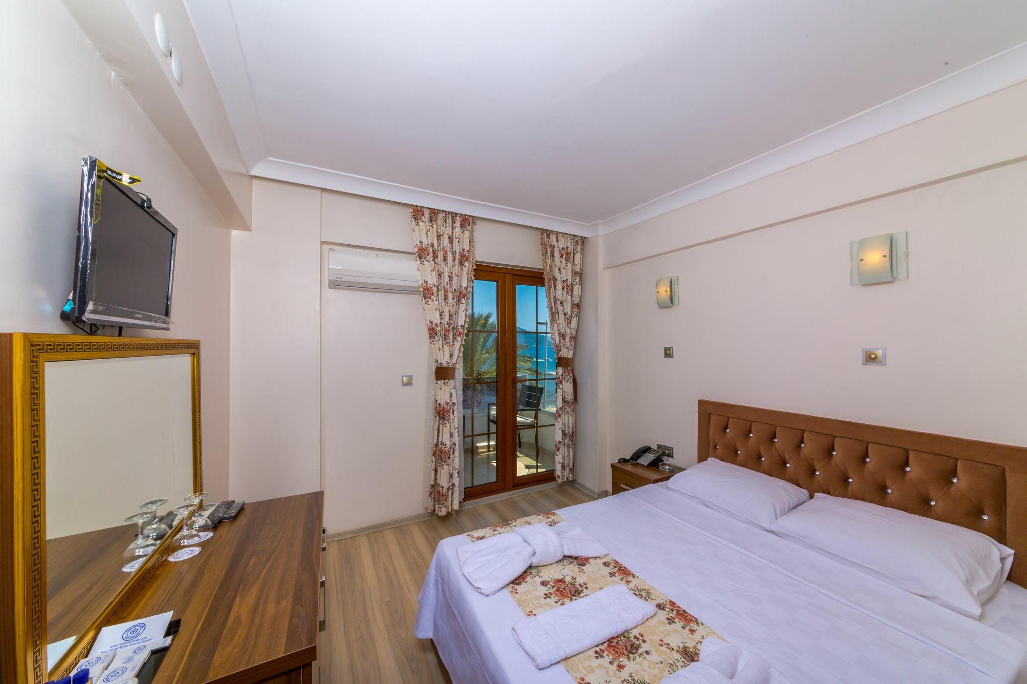 Reis Beach Hotel Marmaris Ngoại thất bức ảnh